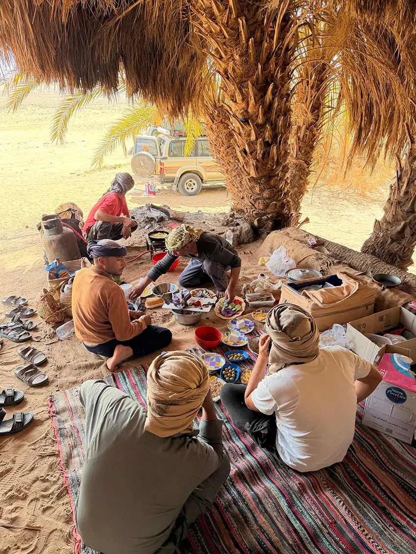 Bedouin life preparing food 2